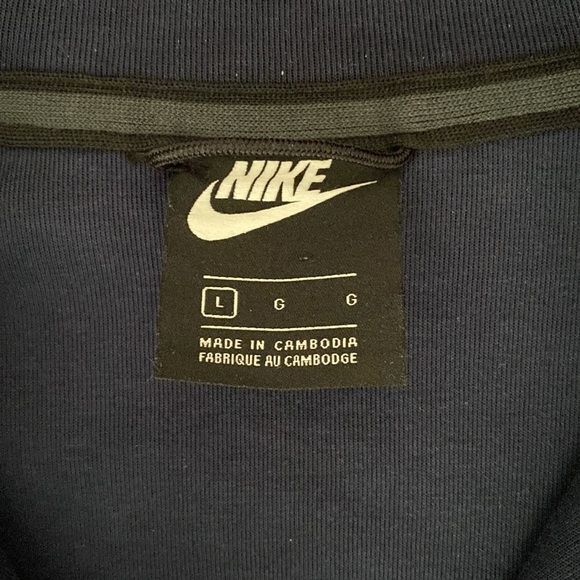 Nike Sportswear Tech Fleece Full-Zip Hoodie - Picture 3 of 3